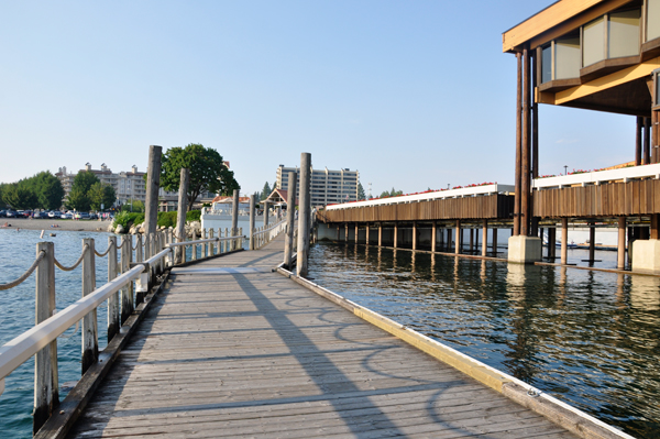 the world's longest floating boardwalk